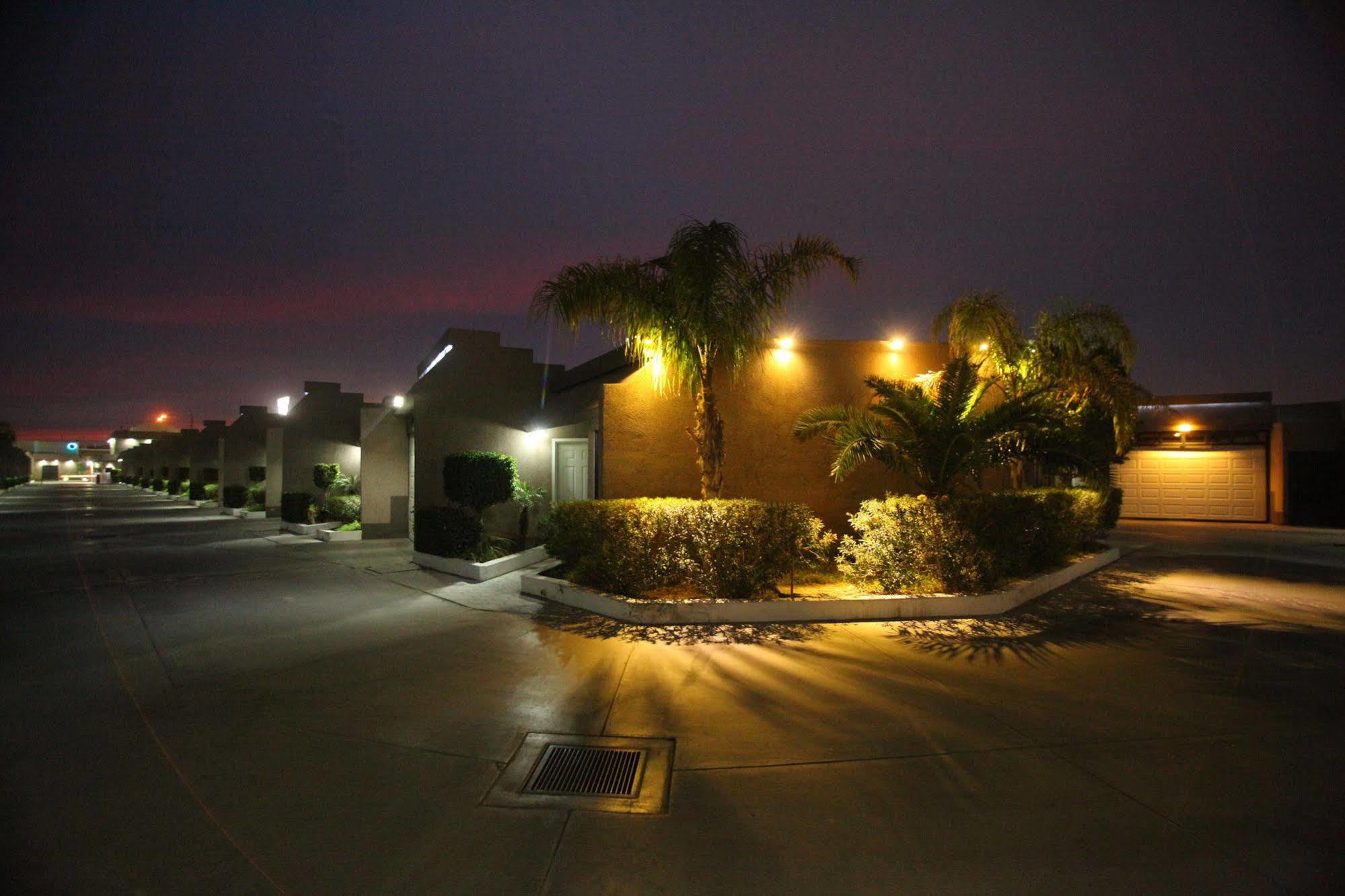 Motel Mediterraneo Mexicali Exterior photo